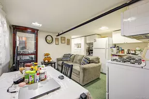 88-48 201st St, Hollis, NY 11423 - Photo 29