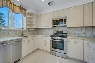 2 Channing Pl, Eastchester, NY 10709 - Photo 15