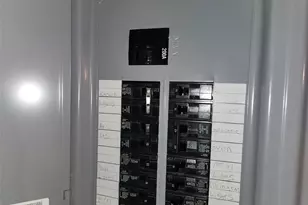 268 Locust Ave, Freeport, NY 11520 - Photo 21