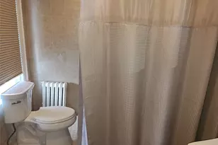 268 Locust Ave, Freeport, NY 11520 - Photo 9