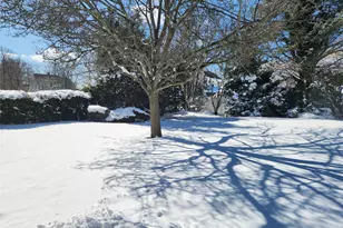 268 Locust Ave, Freeport, NY 11520 - Photo 15