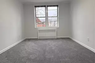 50 S Middle Neck Rd, Great Neck, NY 11021 - Photo 13