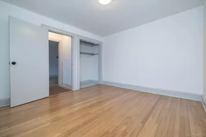 21 Twinlawns Avenue, Hicksville, NY 11801 - Photo 11