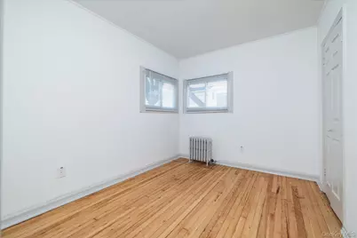 21 Twinlawns Avenue, Hicksville, NY 11801 - Photo 17