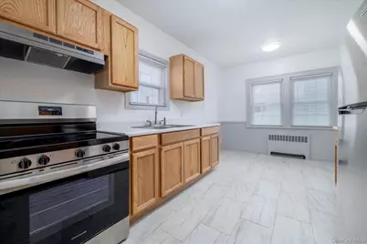 21 Twinlawns Avenue, Hicksville, NY 11801 - Photo 3