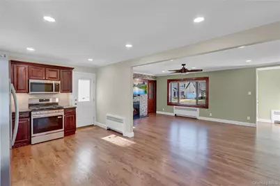 45 Gregory Avenue, Merrick, NY 11566 - Photo 15