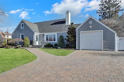 45 Gregory Avenue, Merrick, NY 11566 - Photo 5