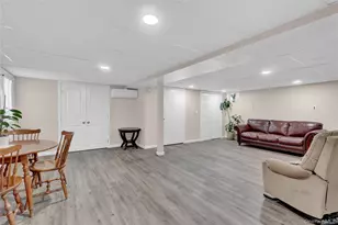 45 Gregory Ave, Merrick, NY 11566 - Photo 31