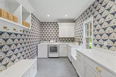 10 Middle Hollow Road, Lloyd Harbor, NY 11743 - Photo 17