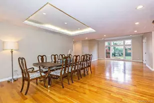 79 Meadow Woods Rd, Great Neck, NY 11020 - Photo 5