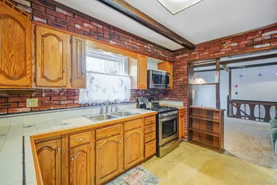 4 Orchid Drive, Port Jefferson Station, NY 11776 - Photo 7