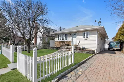 2463 Lindy Road, Westbury, NY 11590 - Photo 17