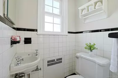 120 Albemarle Road, White Plains, NY 10605 - Photo 11