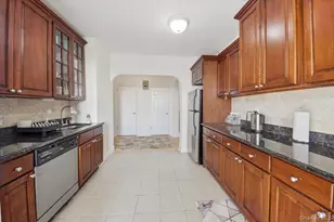 43 Calton Rd, New Rochelle, NY 10804 - Photo 11