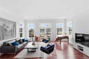 74 Old Post Ln, Mamaroneck, NY 10543 - Photo 5