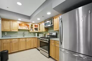 63-72 74th St, Middle Village, NY 11379 - Photo 23