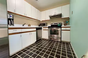 31 Anchor St, Freeport, NY 11520 - Photo 11