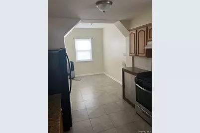 169 Tibbetts Road #1st Fl, Yonkers, NY 10705 - Photo 3