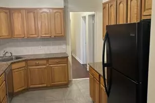 169 Tibbetts Rd, Yonkers, NY 10705 - Photo 3