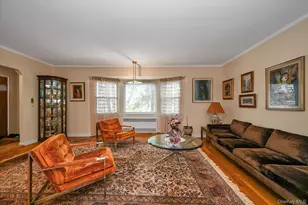 56-47 185th St, Flushing, NY 11365 - Photo 9