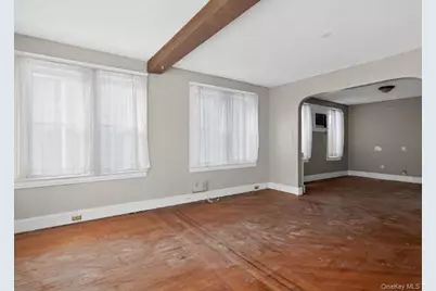 64 Watchogue Road, New York, NY 10314 - Photo 9