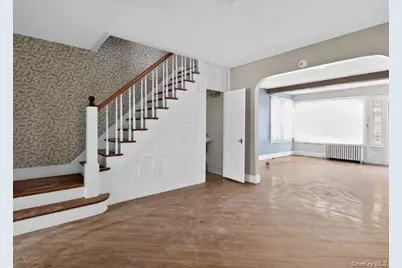 64 Watchogue Road, New York, NY 10314 - Photo 11