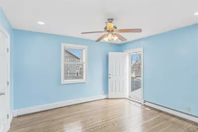 325 E Park Avenue, Long Beach, NY 11561 - Photo 15