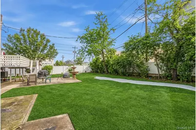 325 E Park Avenue, Long Beach, NY 11561 - Photo 45