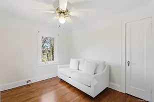 79 Red Ground Rd, Roslyn Heights, NY 11577 - Photo 13