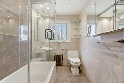 79 Red Ground Road, Roslyn Heights, NY 11577 - Photo 17