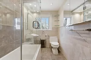 79 Red Ground Rd, Roslyn Heights, NY 11577 - Photo 17