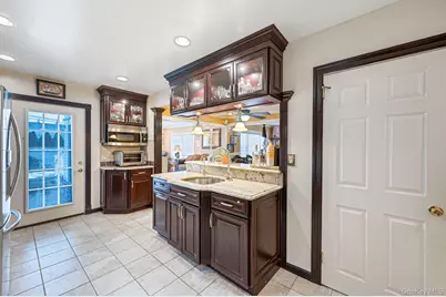 481 May Lane, East Meadow, NY 11554 - Photo 13