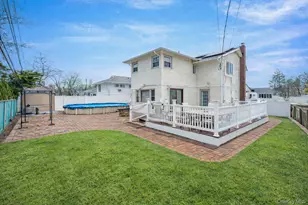 481 May Ln, East Meadow, NY 11554 - Photo 35