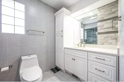 481 May Lane, East Meadow, NY 11554 - Photo 19