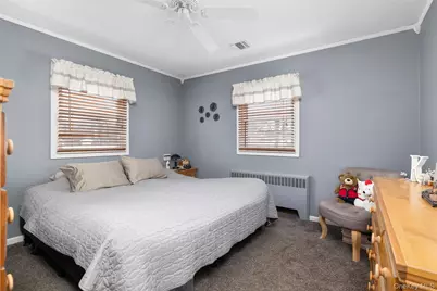 449 51st Street, Lindenhurst, NY 11757 - Photo 9