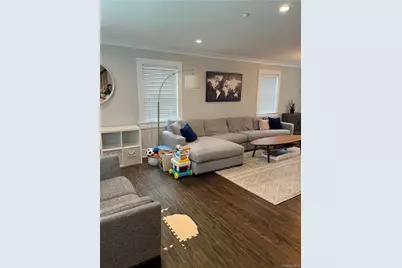 68 Henry Avenue #LEFT SIDE, Harrison, NY 10528 - Photo 5