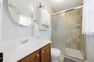 147 Ruth St, West Islip, NY 11795 - Photo 19