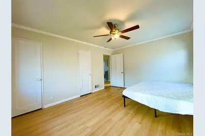 [Address not provided], New Hyde Park, NY 11040 - Photo 19