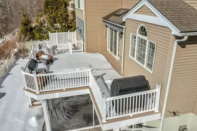 19 Sassinoro Boulevard, Cortlandt Manor, NY 10567 - Photo 45