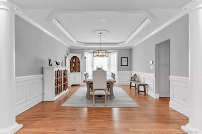 19 Sassinoro Boulevard, Cortlandt Manor, NY 10567 - Photo 7