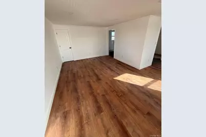 184 E Fulton Avenue, Roosevelt, NY 11575 - Photo 11