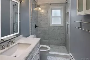 83 E Lido Prom, Lindenhurst, NY 11757 - Photo 9