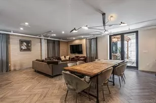 24-75 38th St, Astoria, NY 11103 - Photo 23