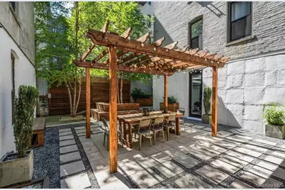 24-75 38th Street #B8, Astoria, NY 11103 - Photo 21