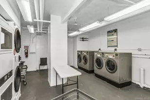 24-75 38th St, Astoria, NY 11103 - Photo 19