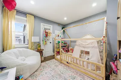 192 Mill Road, Valley Stream, NY 11581 - Photo 7