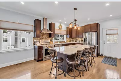 300 Fiddler Lane, Greenport, NY 11944 - Photo 5