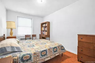 56-49 206th St, Oakland Gardens, NY 11364 - Photo 17