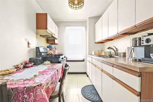 56-49 206th St, Oakland Gardens, NY 11364 - Photo 11