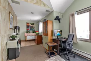 31 Steven St, Plainview, NY 11803 - Photo 15